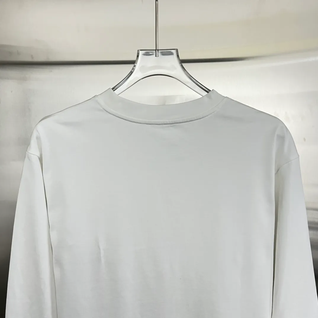 ：Moncler/ T ：300 100% ：320 ： ：White Black Size：S M L XL Same Style